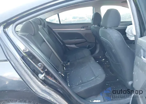 2017 Hyundai Elantra Value Edition z USA, uszkodzony, nr VIN 5NPD84LF1HH172893